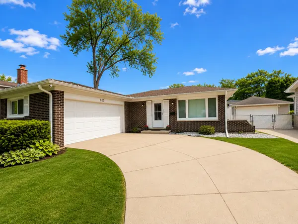 625 Devonshire DR, Des Plaines, IL 60018