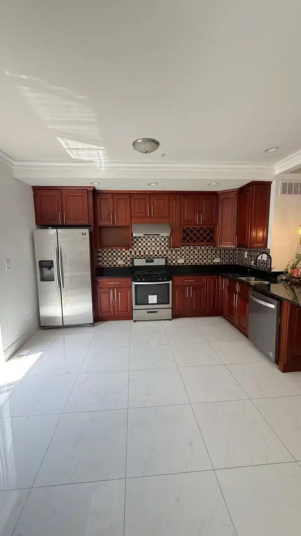 3521 S Parnell AVE #C, Chicago, IL 60609