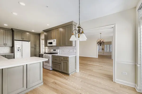 820 Weidner RD #409, Buffalo Grove, IL 60089