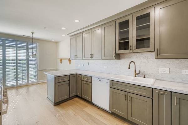 820 Weidner RD #409, Buffalo Grove, IL 60089