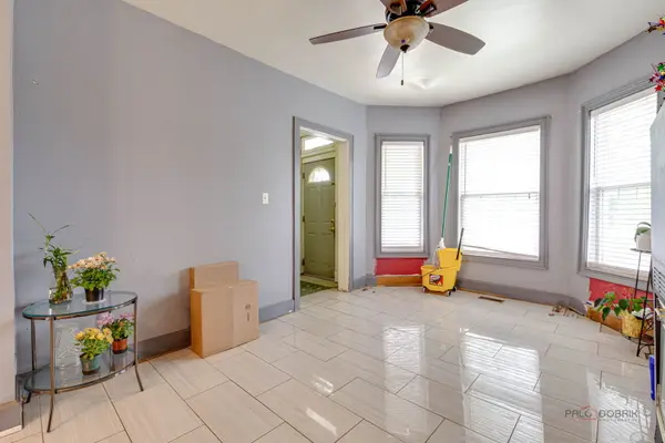 3512 W HIRSCH ST, Chicago, IL 60651