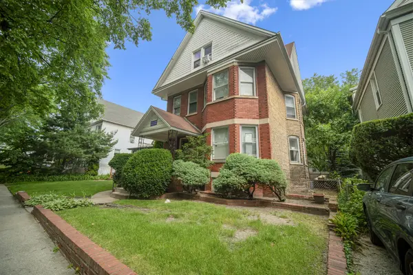 1029 Garnett PL, Evanston, IL 60201