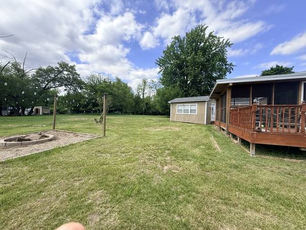 29-379 Woodhaven Lakes, Sublette, IL 61367