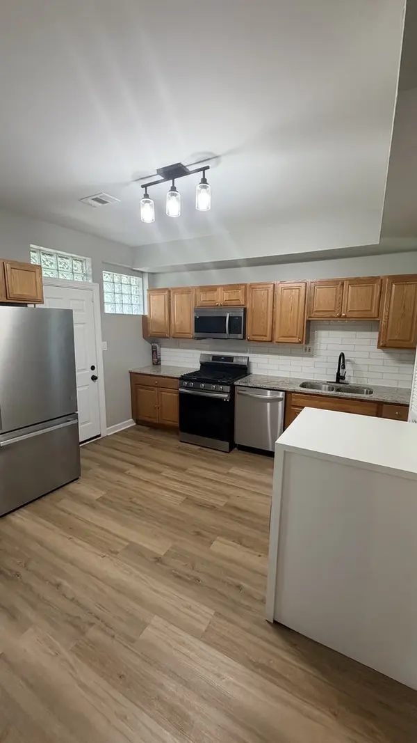 6110 S Saint Lawrence AVE #1, Chicago, IL 60637