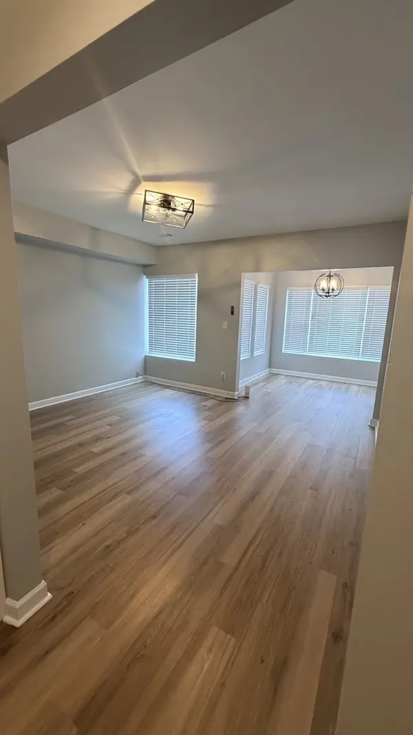 6110 S Saint Lawrence AVE #1, Chicago, IL 60637