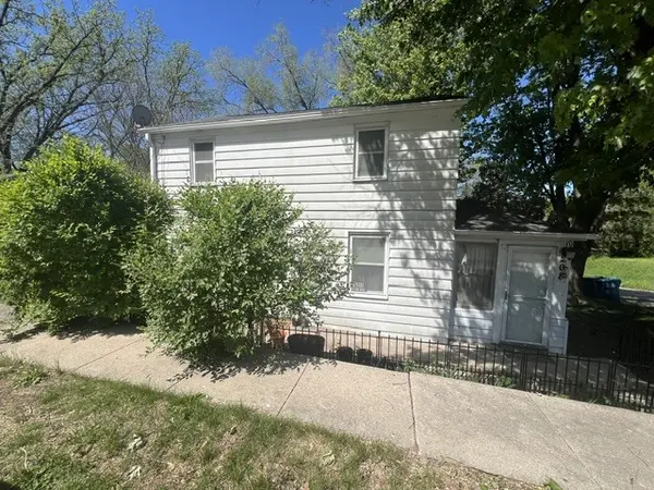 208 N Carroll ST, Mt. Carroll, IL 61053