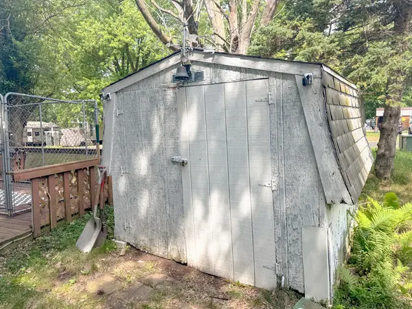 24/99 Woodhaven, Sublette, IL 61367