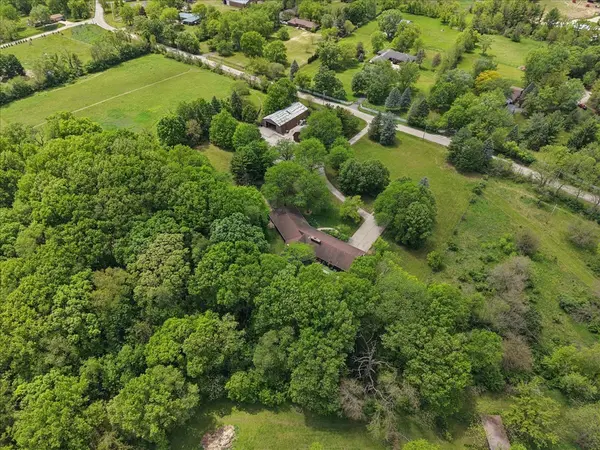 27125 N Williams Park RD, Wauconda, IL 60084