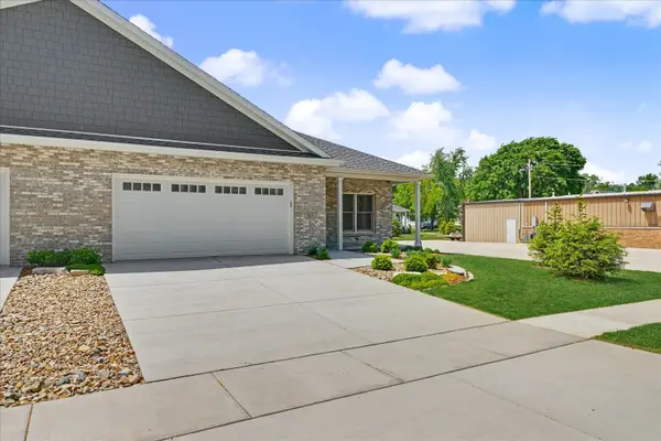506 S 6th ST, Fairbury, IL 61739