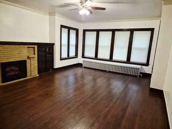 7826 S Bennett AVE #2, Chicago, IL 60649
