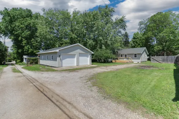 602 W 3rd ST, Delavan, IL 61734