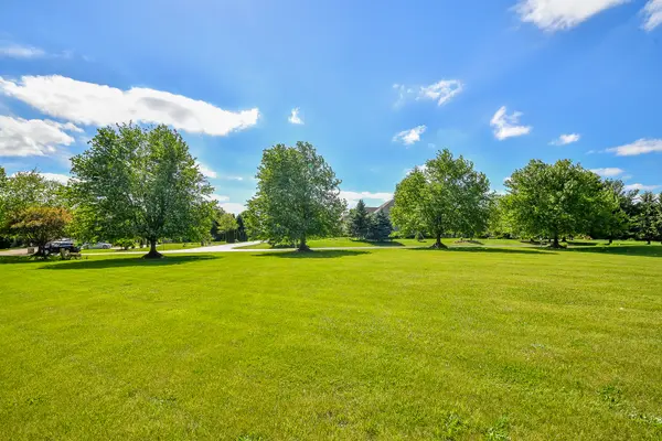 Lot 11 Kingswood CT, Wayne, IL 60184