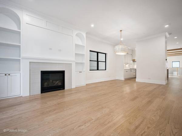 1619 W Summerdale AVE, Chicago, IL 60640