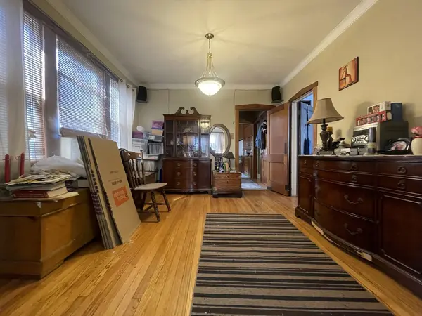 7706 S Saint Lawrence AVE, Chicago, IL 60619