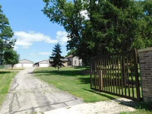 3976 Rotary RD, Rockford, IL 61109