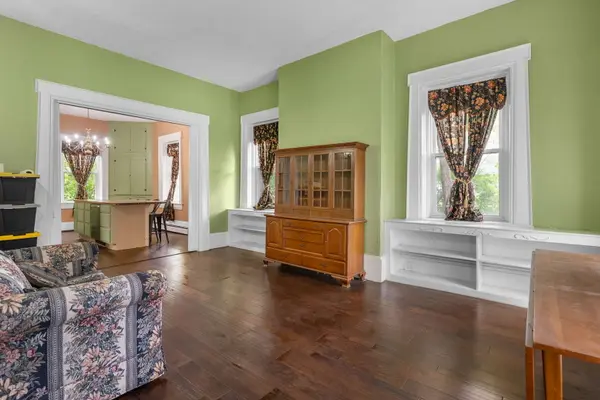 402 2nd Avenue South, Cordova, IL 61242