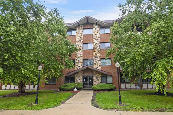 2311 183rd ST #104, Homewood, IL 60430