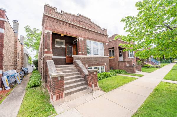 2323 Highland AVE, Berwyn, IL 60402