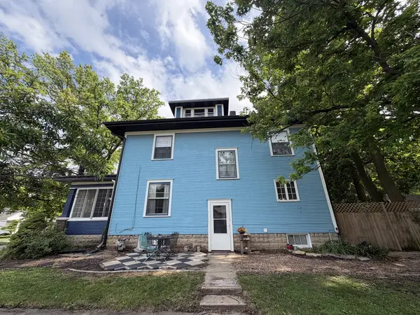 419 N Plum ST, Farmer City, IL 61842