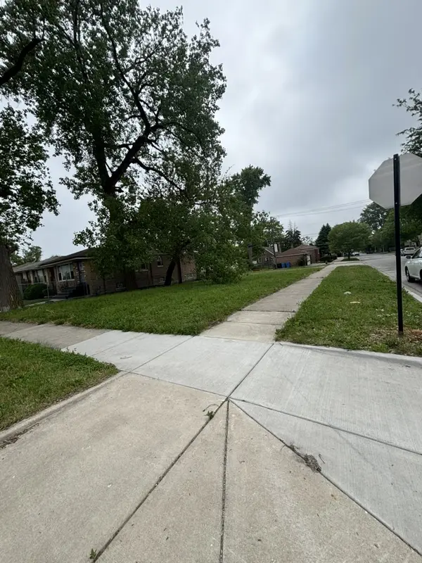 10200 S Torrence AVE, Chicago, IL 60617