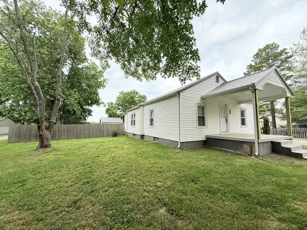 90 Pickering RD, Harrisburg, IL 62946