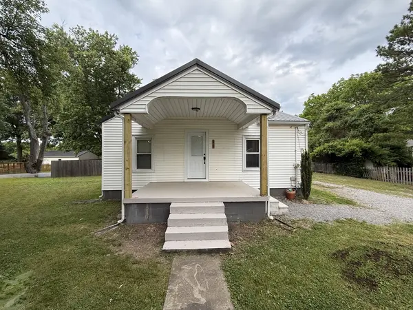 90 Pickering RD, Harrisburg, IL 62946