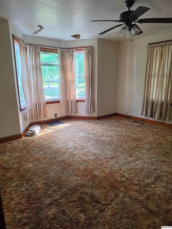 304 W Third St., Golden, IL 62339