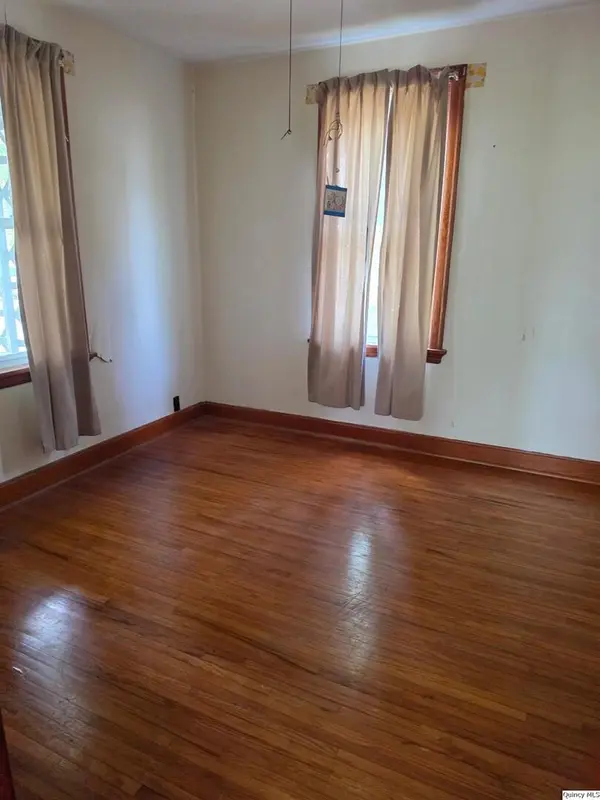 304 W Third St., Golden, IL 62339