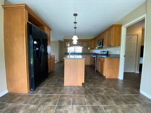 11426 E Radisson, Mt Vernon, IL 62864