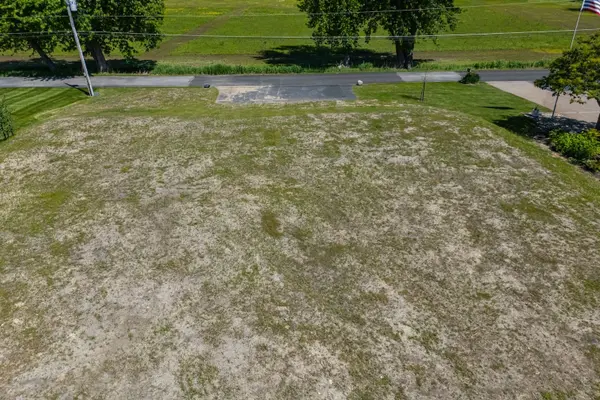 3550 E Harbor DR, Bettendorf, IA 52722