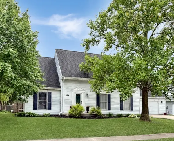 1008 Ascot DR, Rantoul, IL 61866