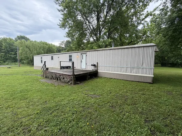 517 Fremont ST, Kinmundy, IL 62854