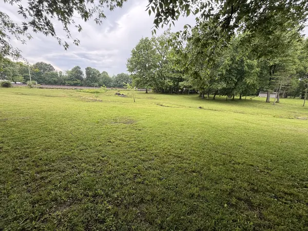 517 Fremont ST, Kinmundy, IL 62854