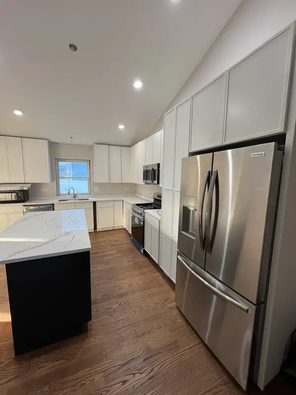 1025 S Ardmore AVE, Villa Park, IL 60181
