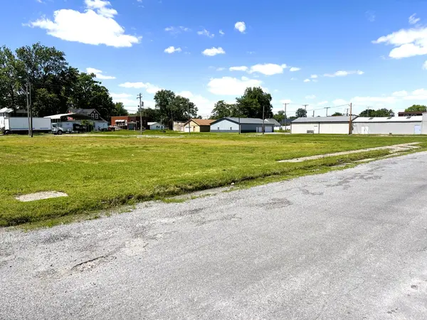 200 S Chestnut ST, Centralia, IL 62801