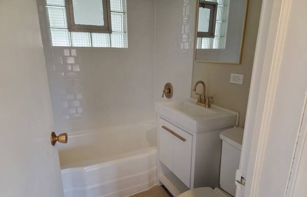 20 W 140th CT, Riverdale, IL 60827