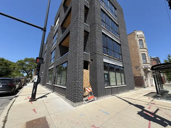 2756 W Chicago AVE, Chicago, IL 60622