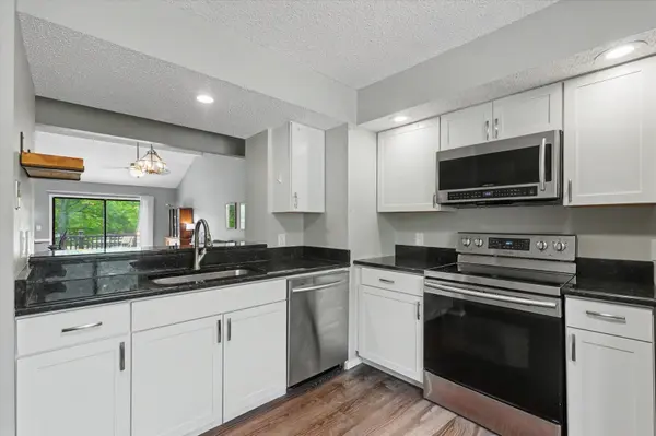 2155 Harbortown CIR #2155, Champaign, IL 61821