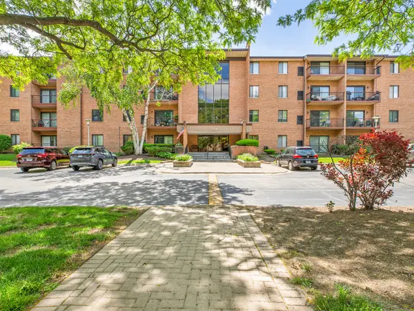 709 79TH ST #404, Darien, IL 60561