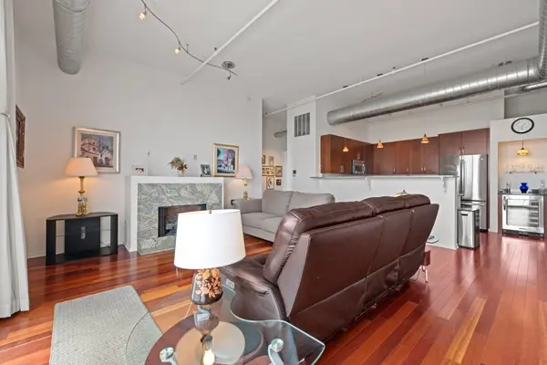 1525 S Sangamon ST #806, Chicago, IL 60608