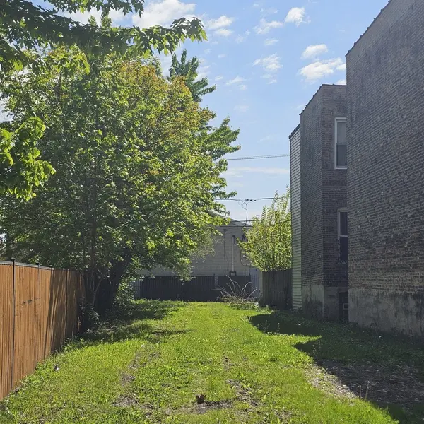 6507 S MARSHFIELD AVE, Chicago, IL 60636