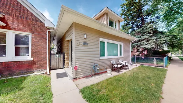 1322 Harvey AVE, Berwyn, IL 60402
