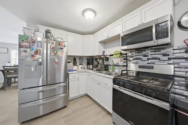 330 Standish ST, Chicago Heights, IL 60411