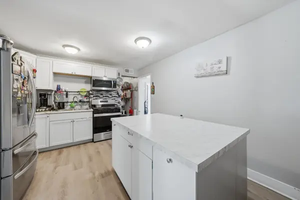330 Standish ST, Chicago Heights, IL 60411