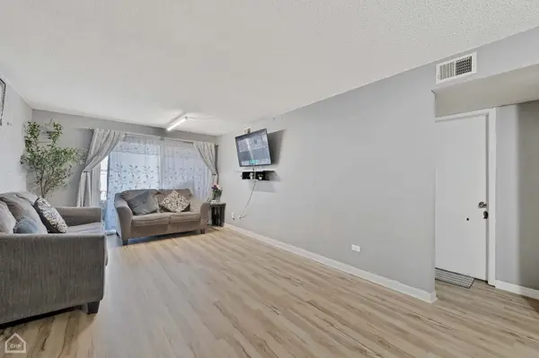 9708 Nottingham AVE #1, Chicago Ridge, IL 60415