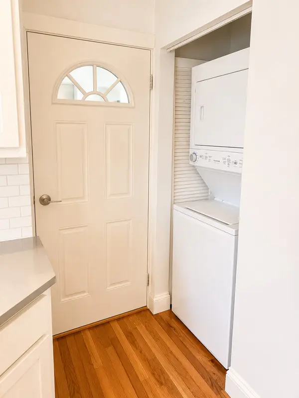 3040 N Milwaukee AVE #2R, Chicago, IL 60618