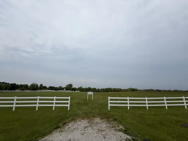36650 N Kimberwick LN, Wadsworth, IL 60083