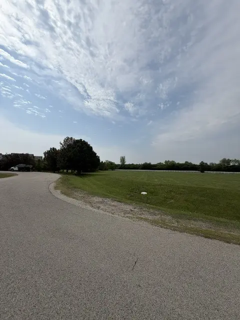 36650 N Kimberwick LN, Wadsworth, IL 60083