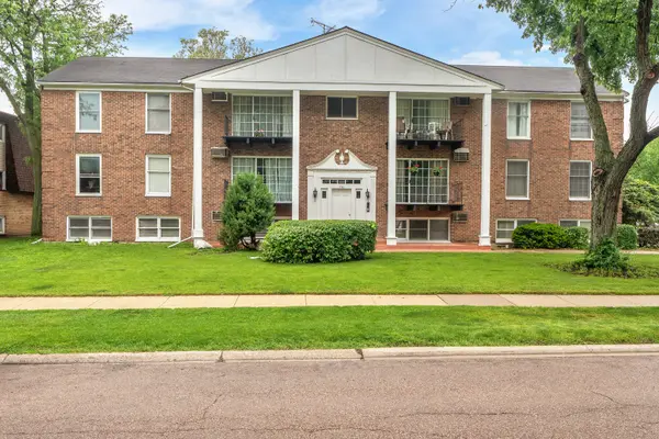 1740 Felten RD, Aurora, IL 60505