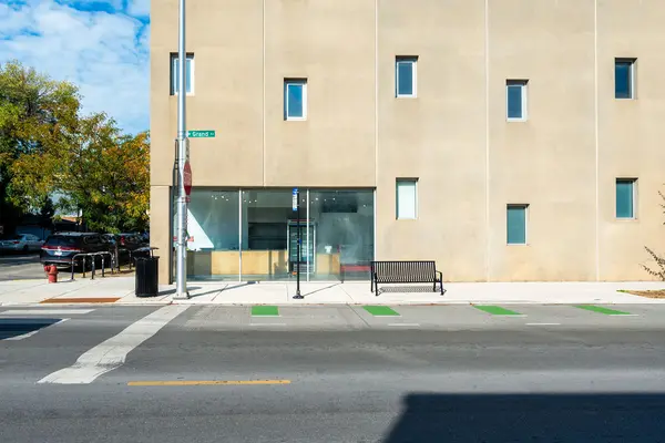 2054 W Grand AVE, Chicago, IL 60612